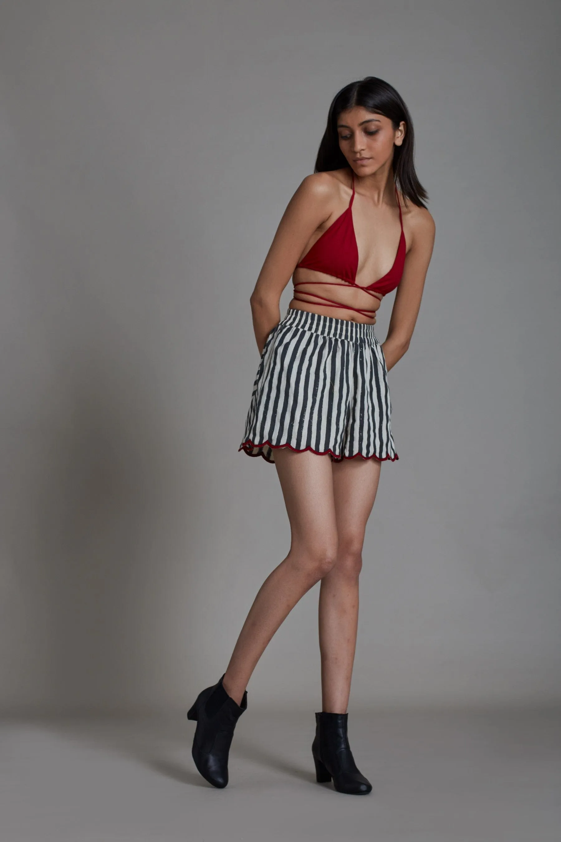 Black Stripe Scallop Shorts