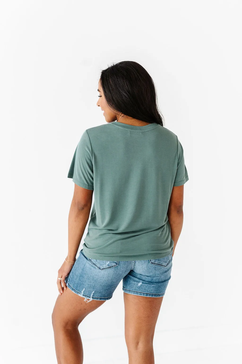 Bryden Basic Tee in Gray Green