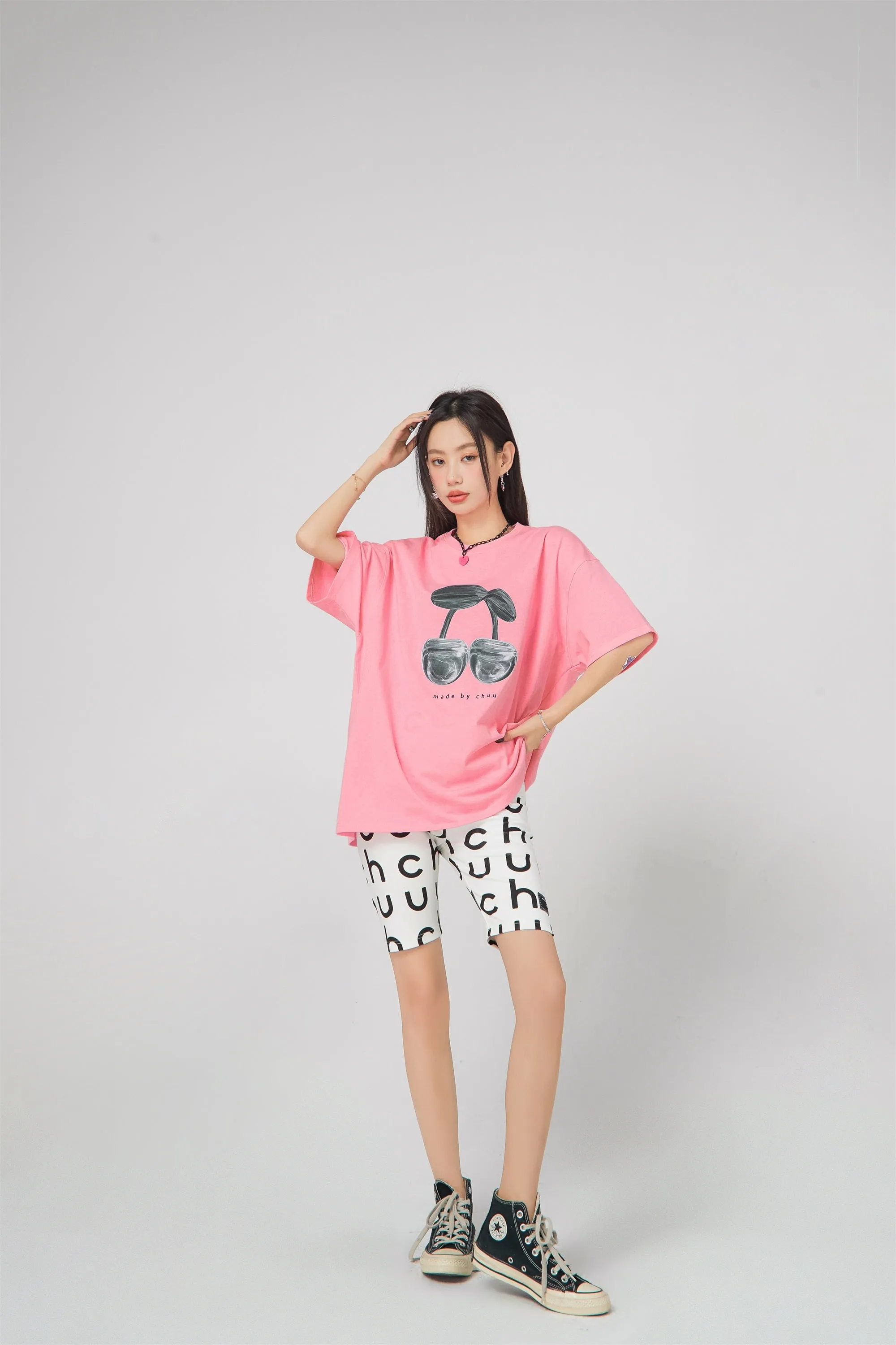 Chuu Logo Bermuda Legging Shorts