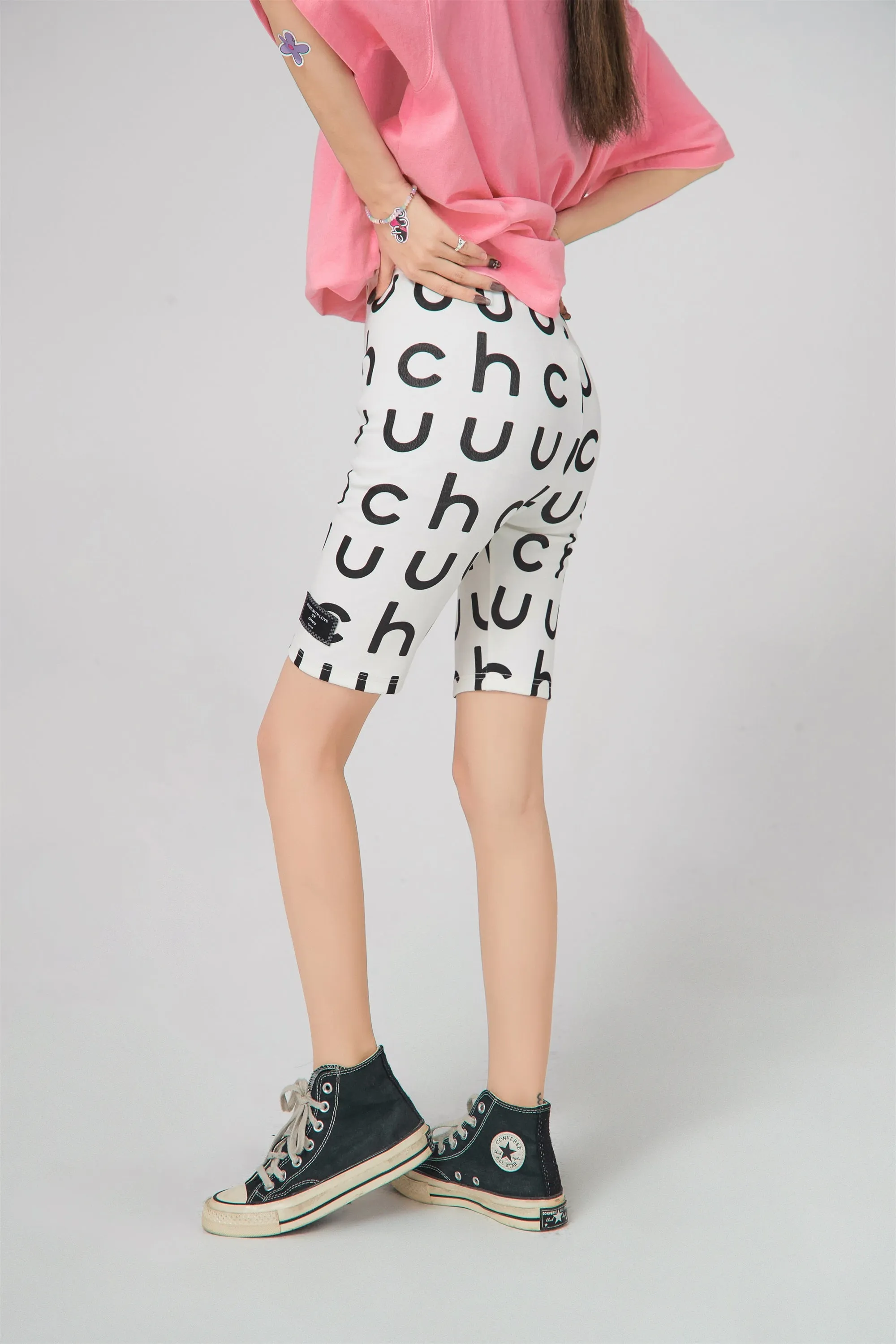 Chuu Logo Bermuda Legging Shorts