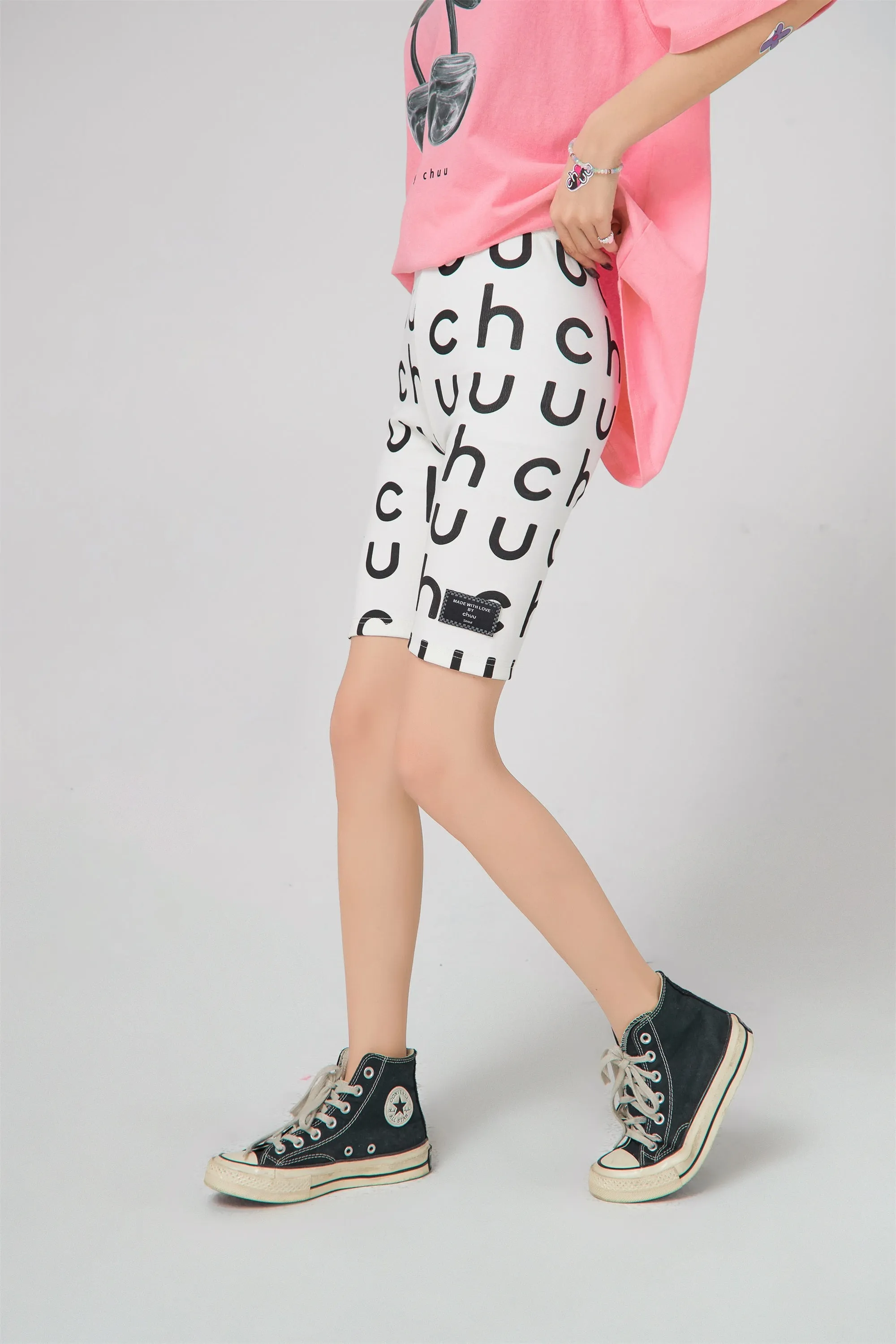 Chuu Logo Bermuda Legging Shorts