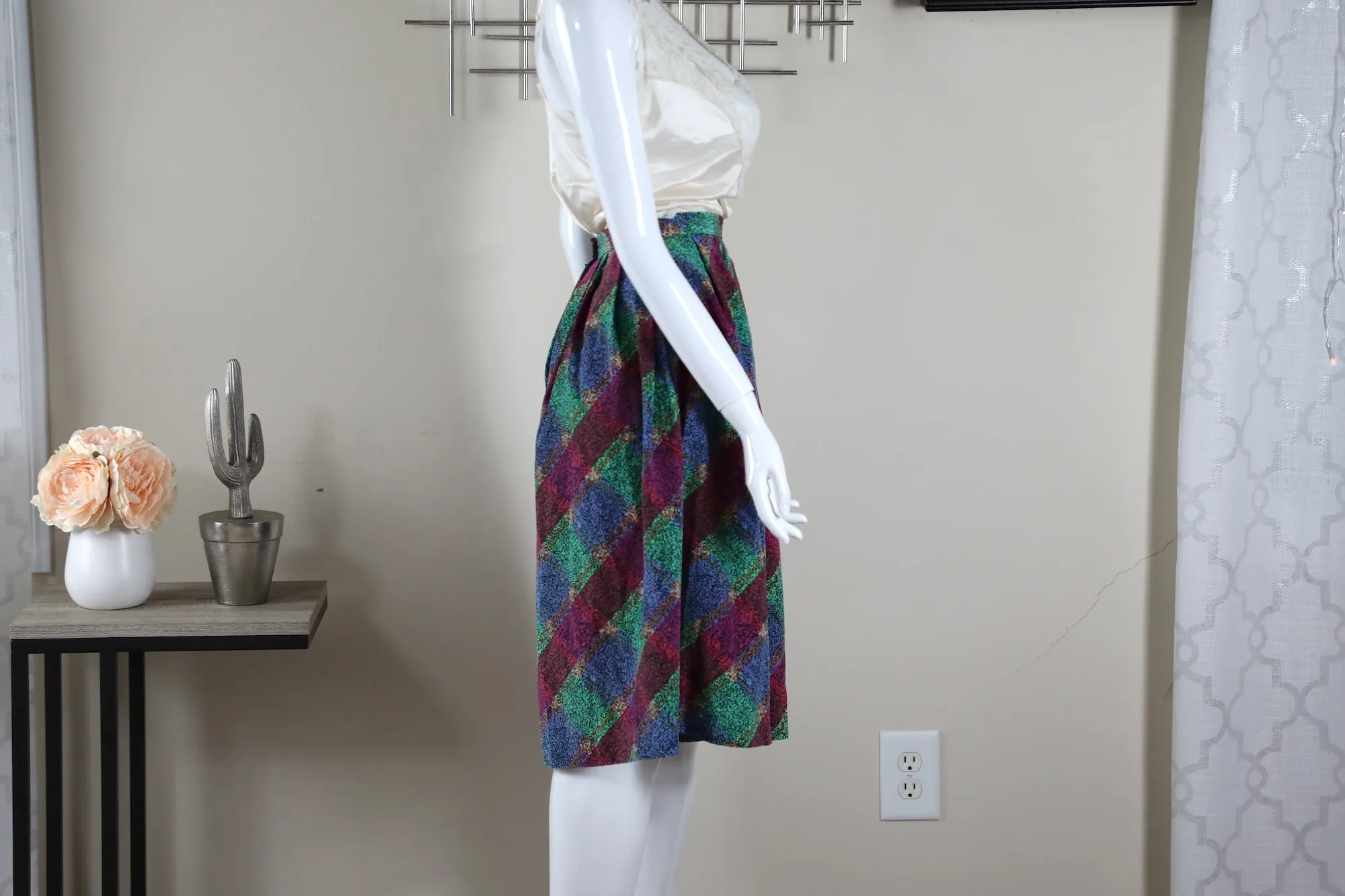 Colorful Culottes / Shorts (Size Small)