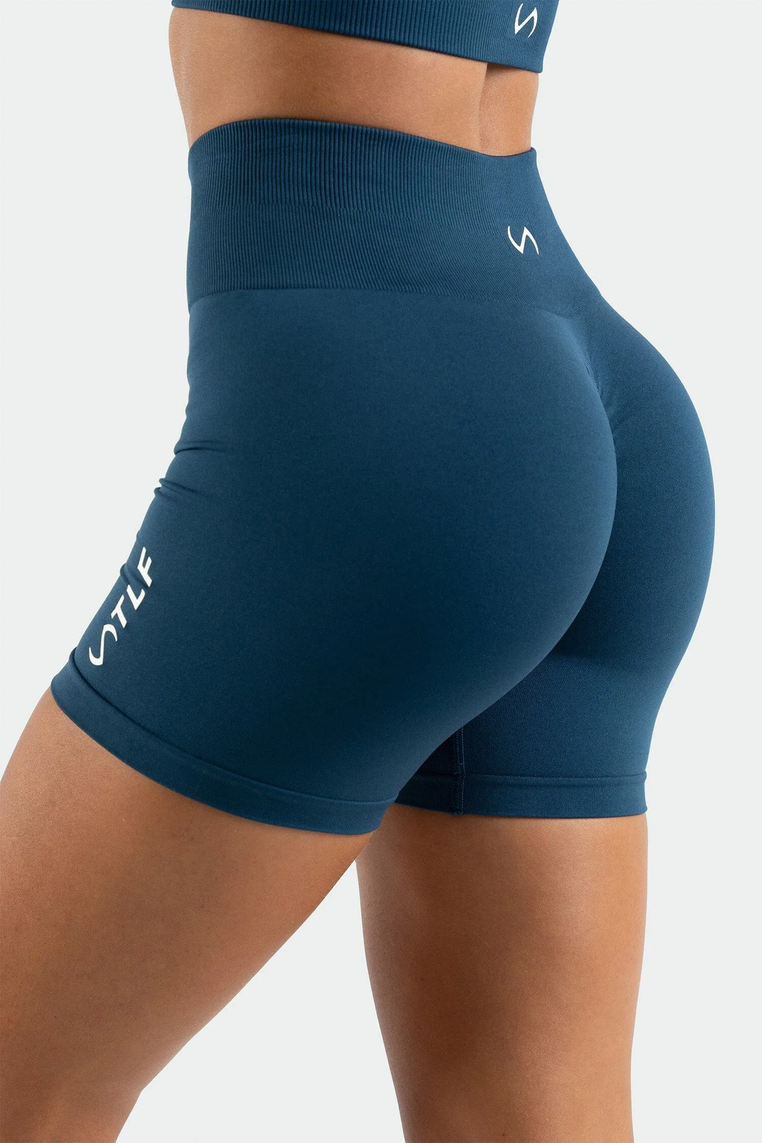 Cosmic Seamless Scrunch Butt Shorts