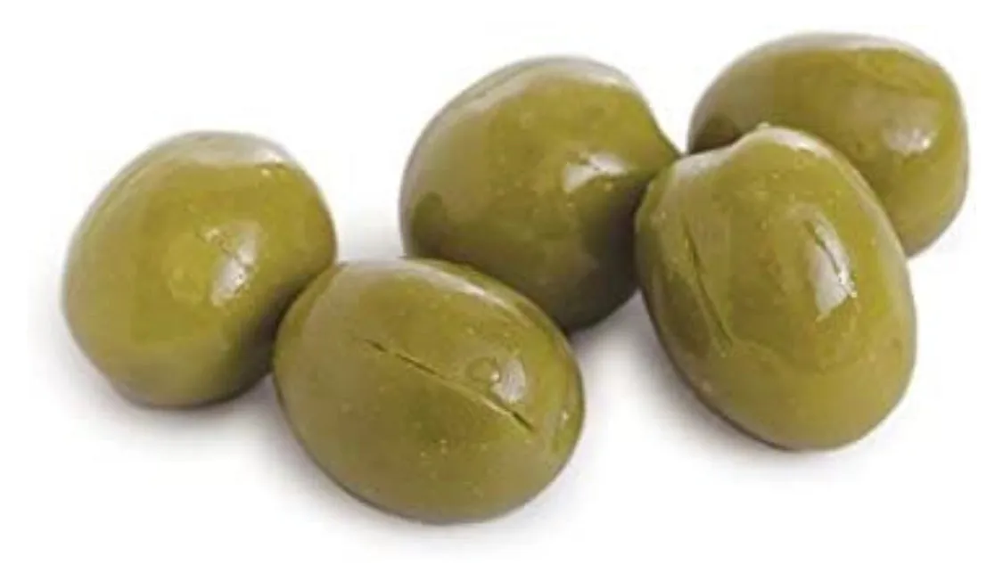 Cracked Green Olives