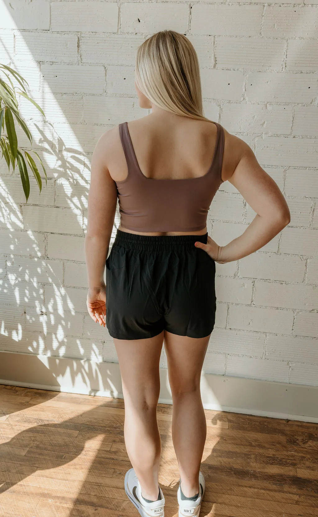 FARAH BLACK DRAWSTRING POCKET SHORTS BY IVY & CO