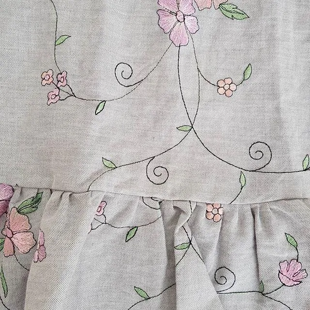 Holly Dress in Gray Linen Floral Embroidery Print