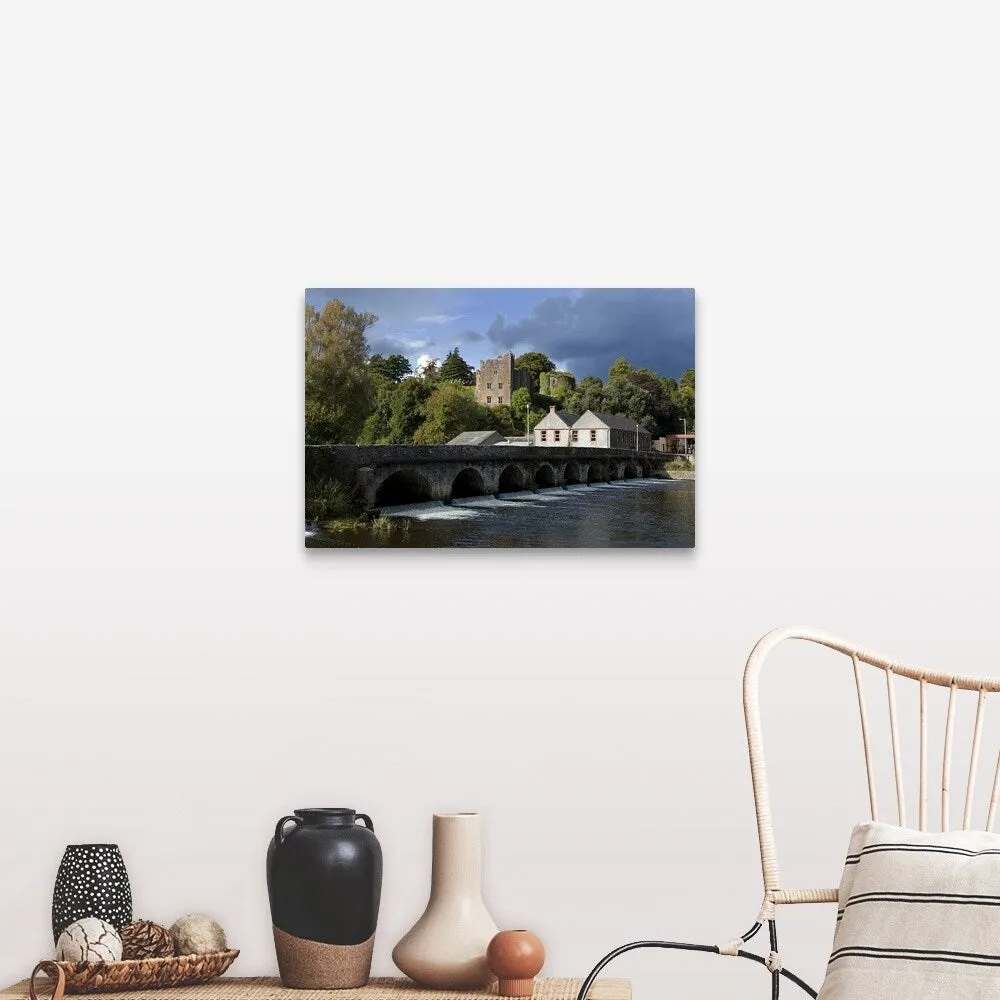 "15 arch Bridge over the River Suir and 12th Century Castle" Canvas Wall Art