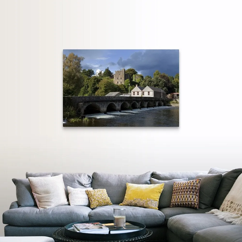 "15 arch Bridge over the River Suir and 12th Century Castle" Canvas Wall Art