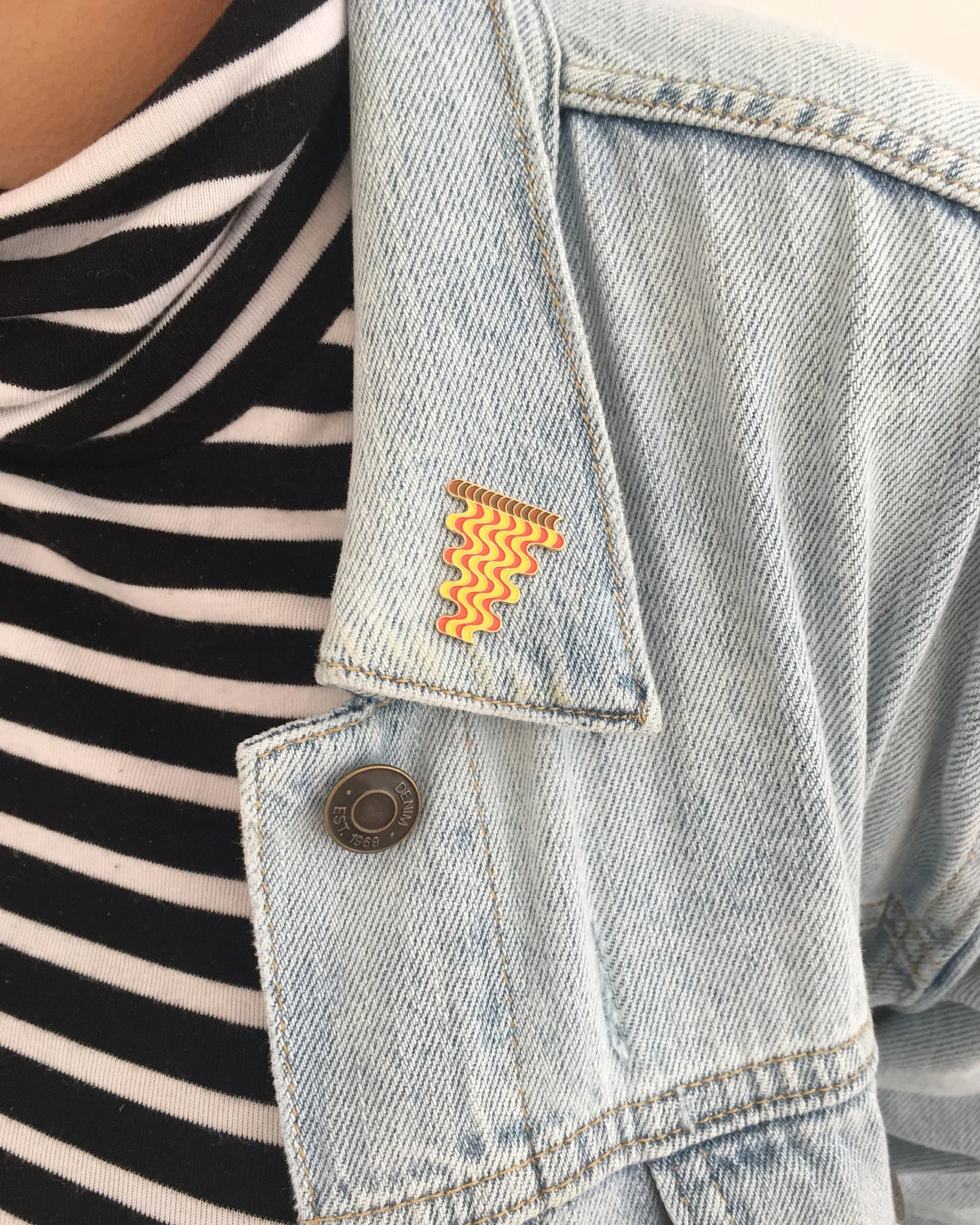 "Wavy Slice" Enamel Pin