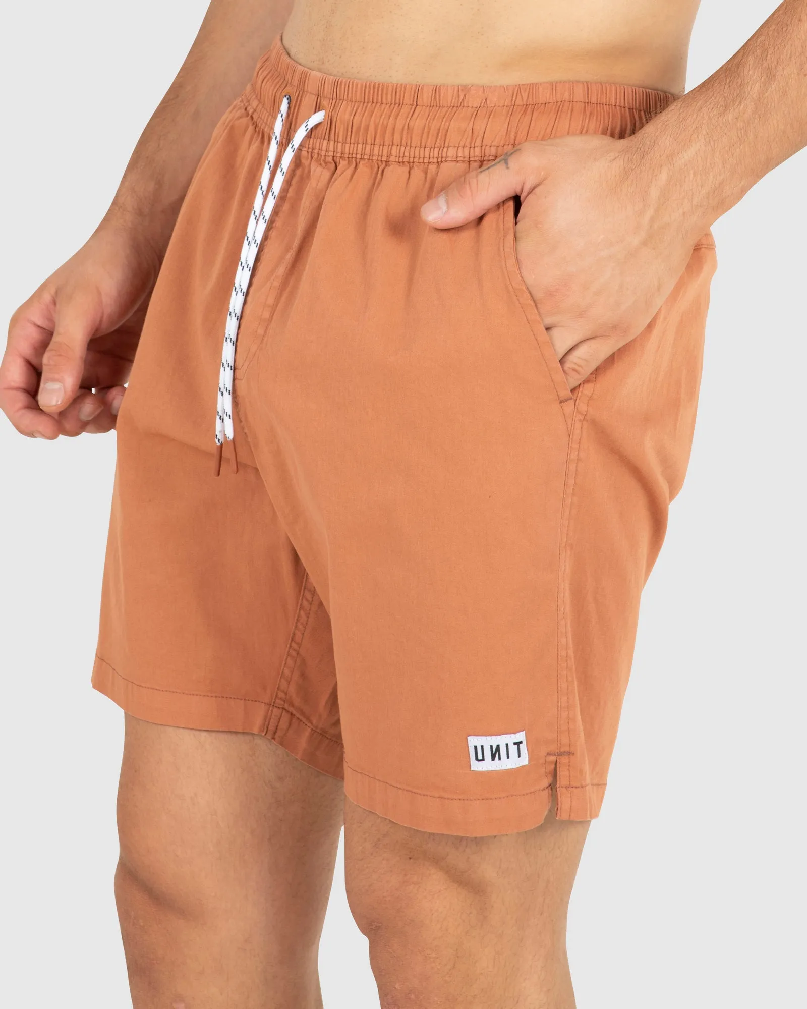 UNIT Vacay Mens 16" Elastic Shorts